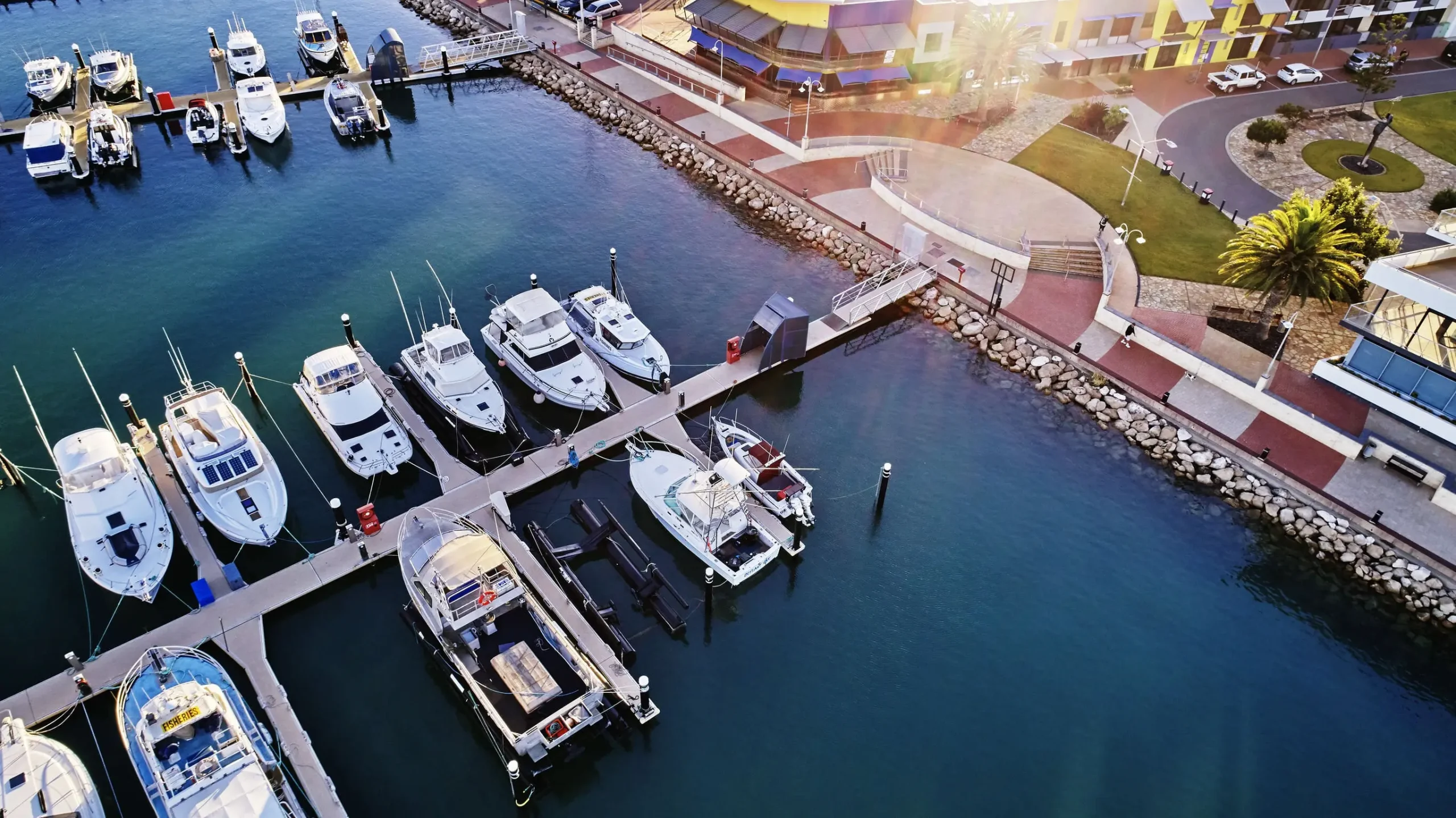ningaloo reef snorkeling tours